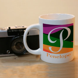 Taza Bicolor Monograma elegante con diseño geométrico