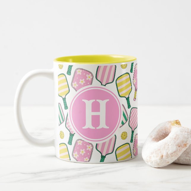 Taza Bicolor Monograma verde rosado precoz y pelota amarilla (Con donut)