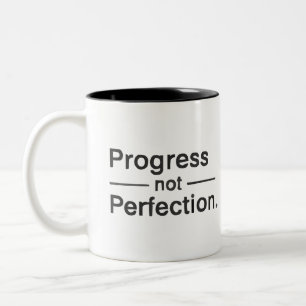 Taza Bicolor Motivador "Progreso sobre la perfección"