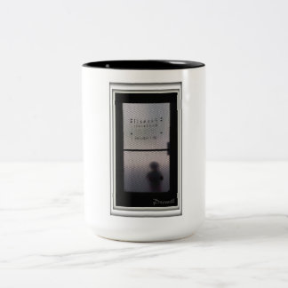 Taza Bicolor muchacho-en-puerta