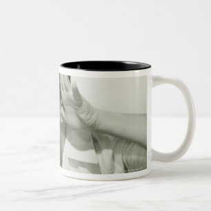 Taza Bicolor Muchacho que hace la cara
