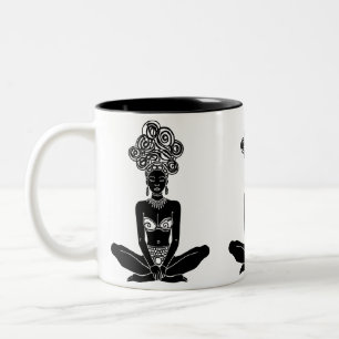 Taza Bicolor Mug de diosa tribal del yoga - Café de meditación 