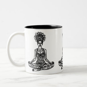 Taza Bicolor Mug de diosa tribal del yoga - Café de meditación 