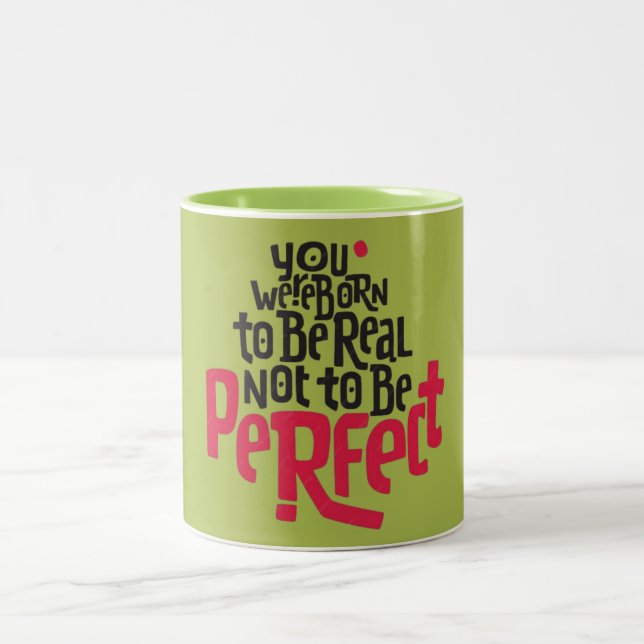 Taza Bicolor Mug. de letras vectoriales motivacionales (Centro)