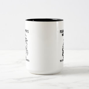 Taza Bicolor Mug- "El miedo lleva el abrigo de la razón"