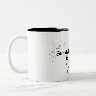 Taza Bicolor Mug inspiradora - "Sobrevivir en silencio es un ar