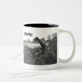 TAZA BICOLOR MUG "¡OH!- FUNNY FALSO ACCIDENTE MOTORBIKE"