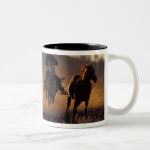 Taza Bicolor NA, EE. UU., Oregón, Seneca, Ponderosa Ranch, Cowb