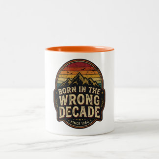 Taza Bicolor Nacido En La Década Equivocada Montaña Vintage Ret