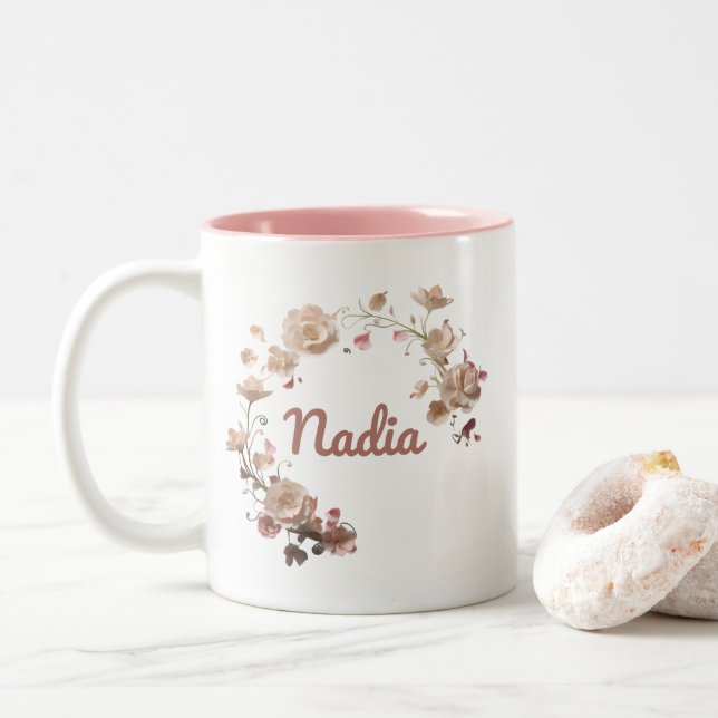 Taza Bicolor Nadia Floral Mug (Con donut)