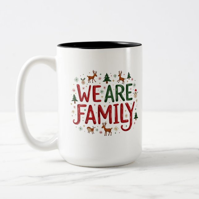 TAZA BICOLOR NAVIDADES FAMILIARES DE MUGS (Izquierda)