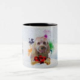 Taza Bicolor Navidades graciosos y cortos del perro de Cavapoo 
