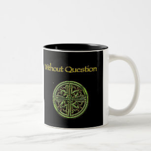 Taza Bicolor Negro del logotipo del nudo de WQCeltic -