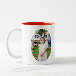 Taza Bicolor Niña cazando huevos con orejas de conejo