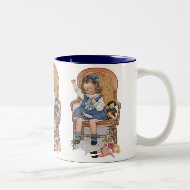 Taza Bicolor Niña cosiendo muñecas (Derecha)