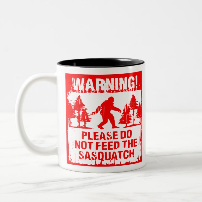 Taza Bicolor No alimentar el Sasquatch #USAPatriotGraphics © (Izquierda)