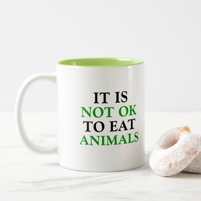 Taza Bicolor no está bien comer animales veganos (Con donut)