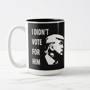 Taza Bicolor No voté por Trump