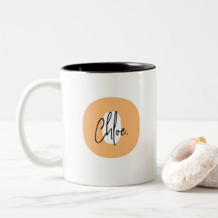 Taza Bicolor Nombre de letra inicial en minúscula naranja