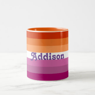 Taza Bicolor Nombre personalizado de la lesbiana gay del orgull