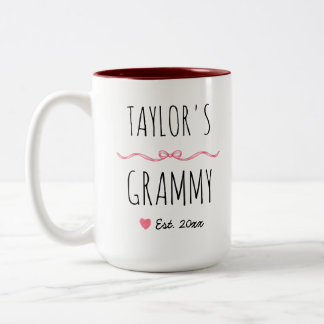 Taza Bicolor Nombre personalizado de lazo rosa Grammy y año de