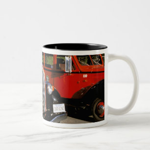 Taza Bicolor Norteamérica, EE. UU., Montana. Ford clásico de 19