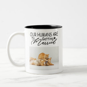 Taza Bicolor Nuestros Humanos Se Casan Con Un Gato De Perro Per