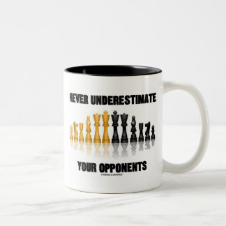 Taza Bicolor Nunca subestime a sus opositores (el juego de