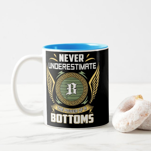 Taza Bicolor Nunca Subestimes El Poder De Unos Pantalones (Con donut)