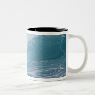Taza Bicolor Ola azul chocando, Maui, Hawái, EE. UU. 2