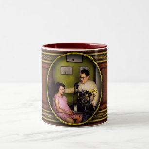 Taza Bicolor Optometrista - El examen de la vista 1929