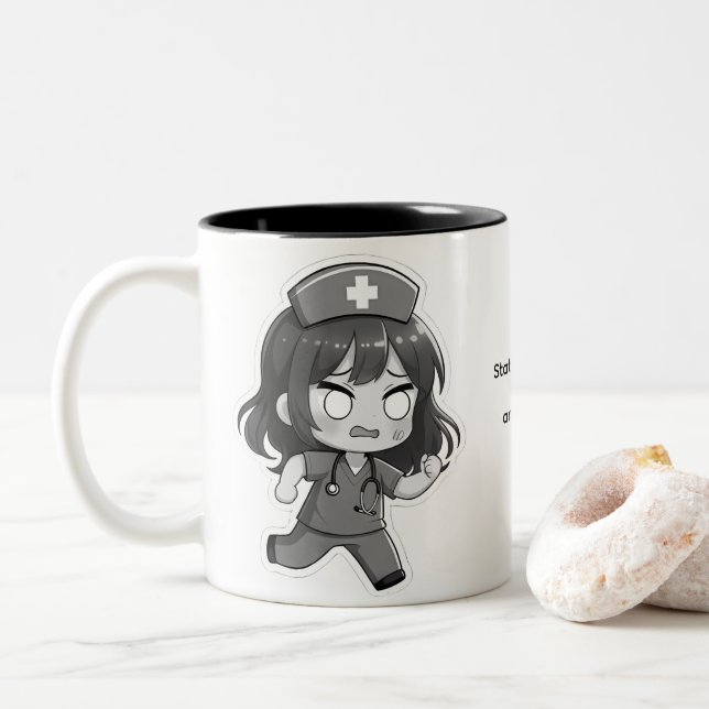 Taza Bicolor Original Chibi Nurse - The Hectic Shift (Con donut)