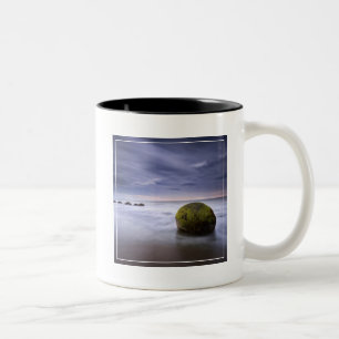 Taza Bicolor Paisaje marino de la salida del sol de los cantos