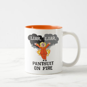 Taza Bicolor Pantsuit en el fuego