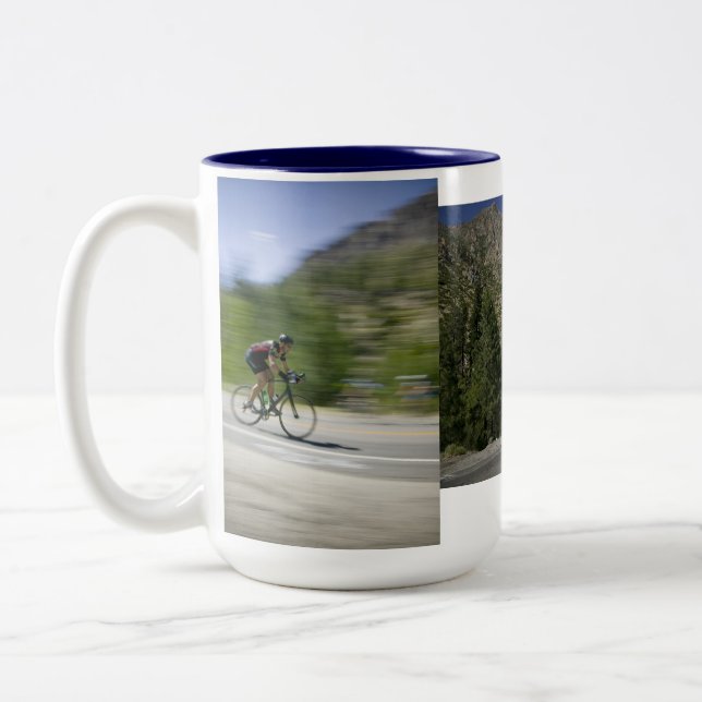 Taza Bicolor "Paseo de la muerte" con Woodfords (Izquierda)