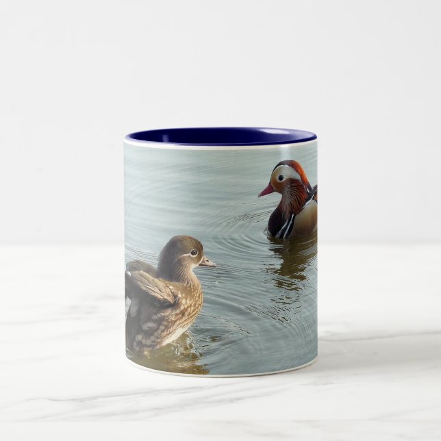 Taza Bicolor Patos de mandarín que cortejan (Centro)