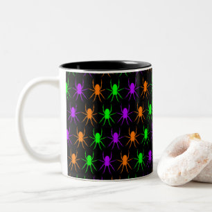 Taza Bicolor Patrón de arañas brillantes en negro