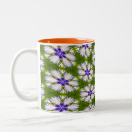 Taza Bicolor Patrón de cornflores blancas