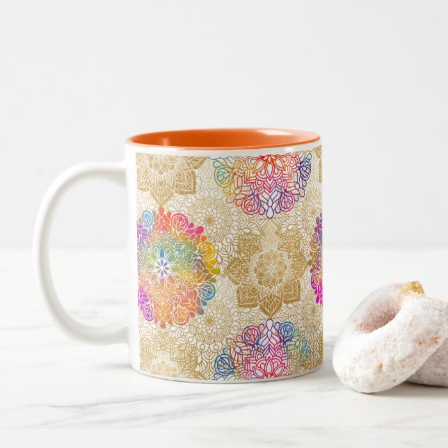 Taza Bicolor Patrón de Mandala (Con donut)