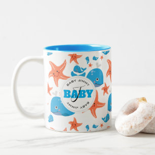 Taza Bicolor Patrón Monograma de Bebé de ballena y pez estrella