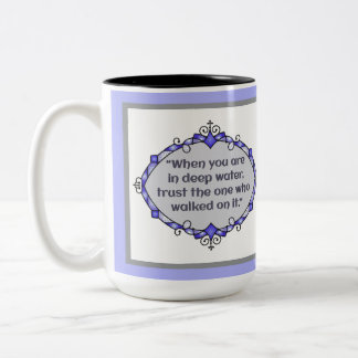 Taza Bicolor Paz en aguas profundas