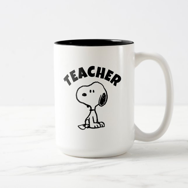 Taza Bicolor Peanuts | Snoopy Turns Teacher (Derecha)