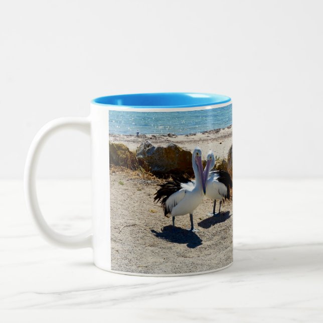 Taza Bicolor Pelícanos Enamorados, (Izquierda)