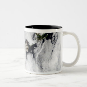 Taza Bicolor Penacho del volcán de Okmok, islas Aleutian