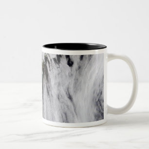Taza Bicolor Penachos del volcán de Okmok, islas Aleutian