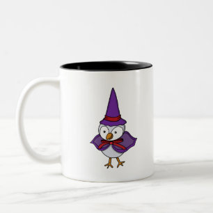 Taza Bicolor Pequeño pájaro adorable con un disfraz de asistent