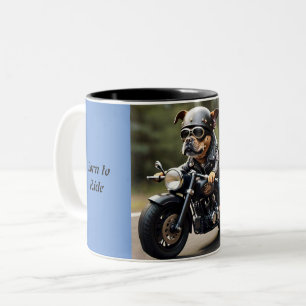 Taza Bicolor Perro ciclista adorable nacido para andar