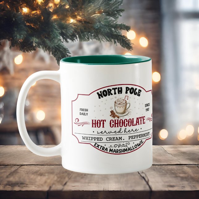 Taza Bicolor Personalized Christmas Hot Cocoa  (Subido por el creador)