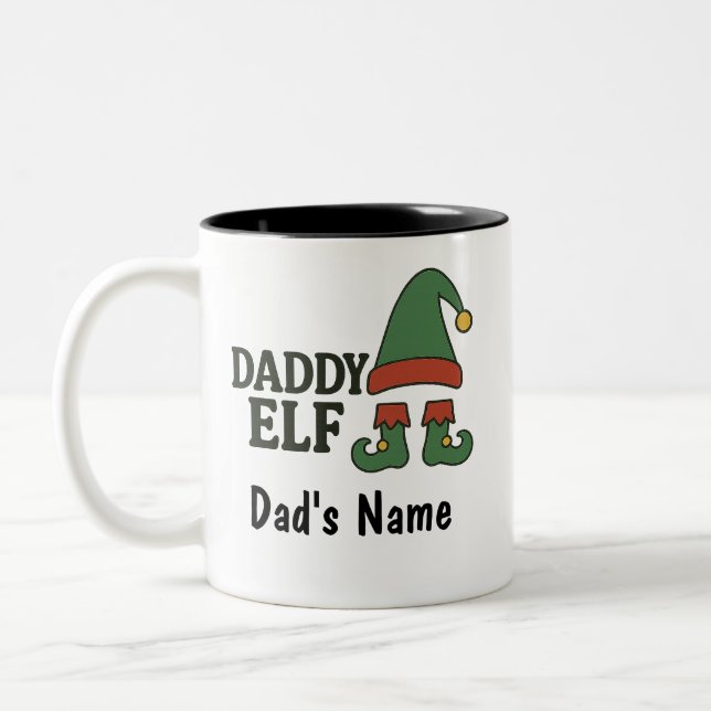 Taza Bicolor Personalized Daddy Elf Mug – Custom Christmas Gift (Izquierda)