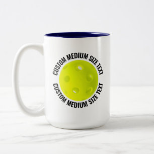 Taza Bicolor Pickleball & Texto Mediano AZUL MARINO 15oz Person